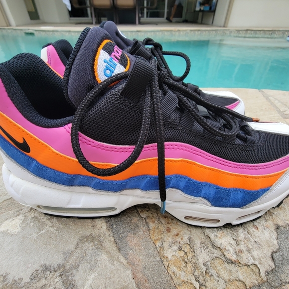 Nike Air Max 95 Mens Running Shoes CW6990-100 Size 9 - Picture 7 of 10